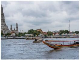 RS24 : Unseen Canals In Nonthaburi And Chao Phraya River Cruise Tour ( Half Day Tour )